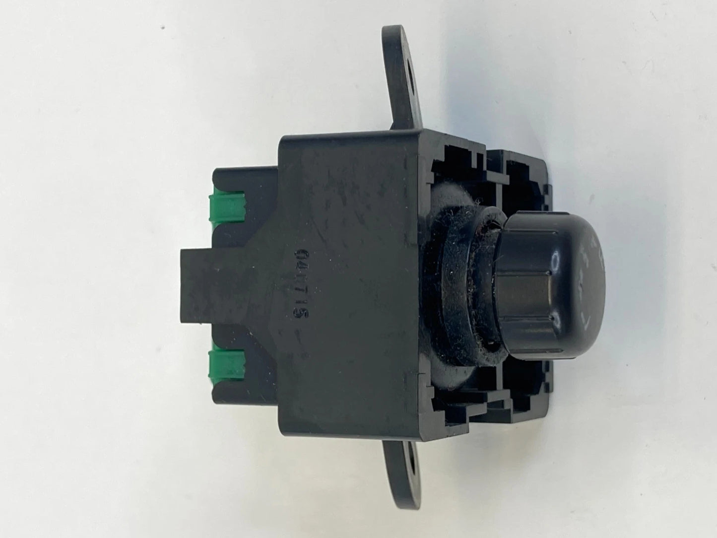 2003 2004 INFINITI G35 FRONT LEFT DRIVER SIDE MIRROR ADJUSTMENT SWITCH ASSEMBLY