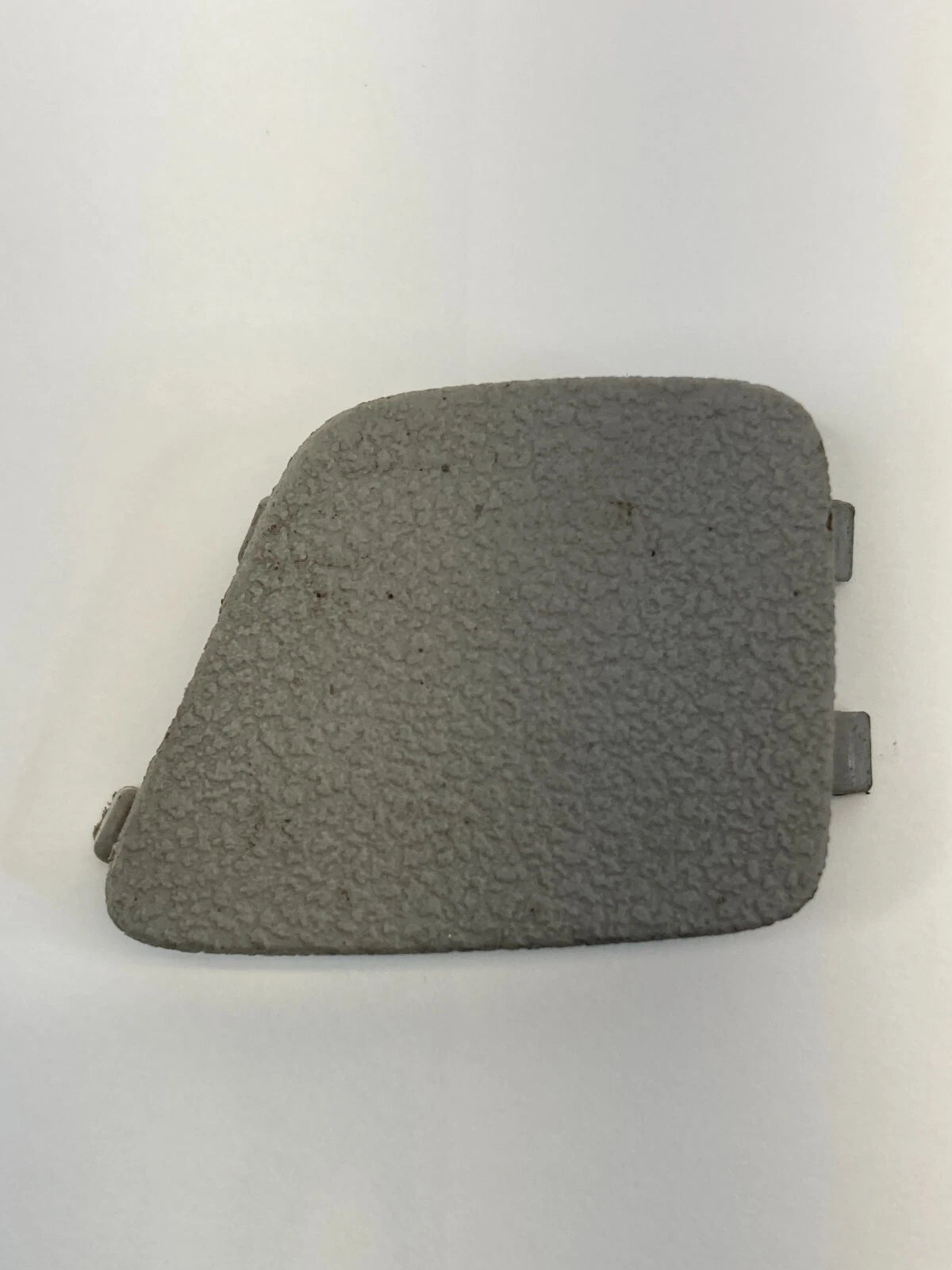 06-11 CHEVROLET IMPALA REAR RIGHT INTERIOR DOOR PANEL SCREW COVER CAP 1342290
