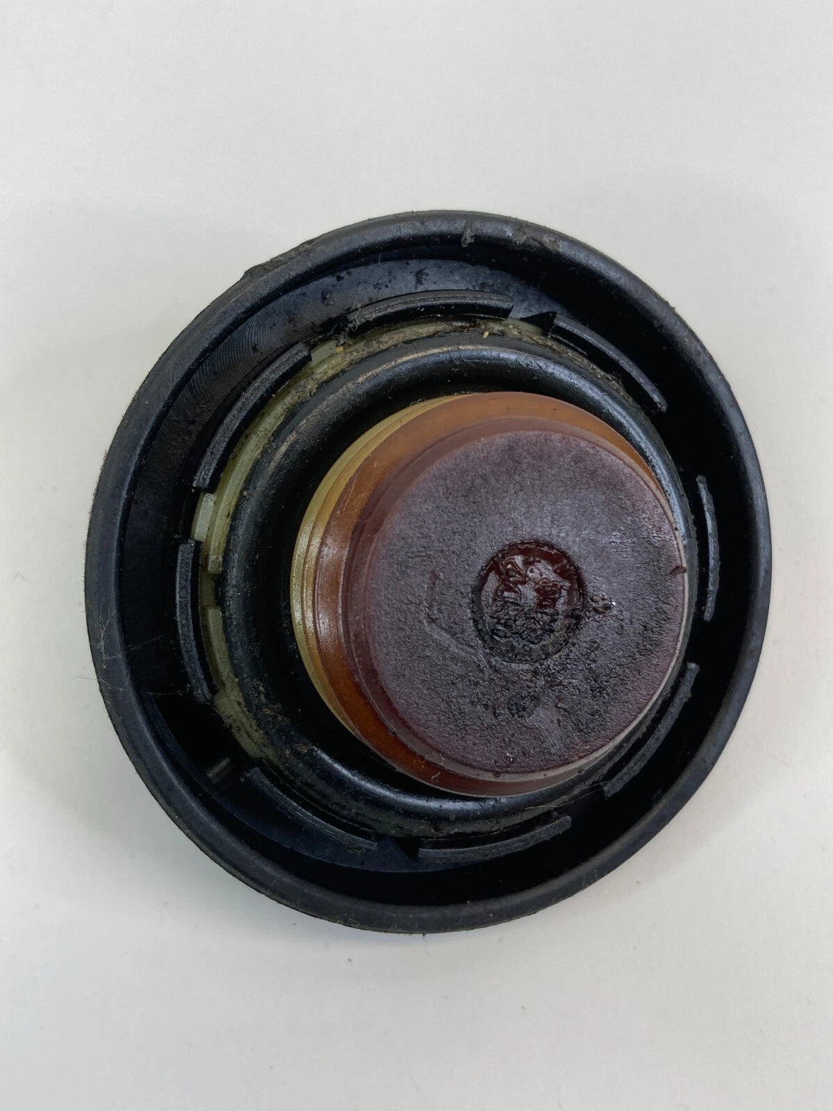 2010-2023 KIA FORTE 2.0L ENGINE OIL FILLER TANK CAP LID COVER SAE 5W-20 OEM
