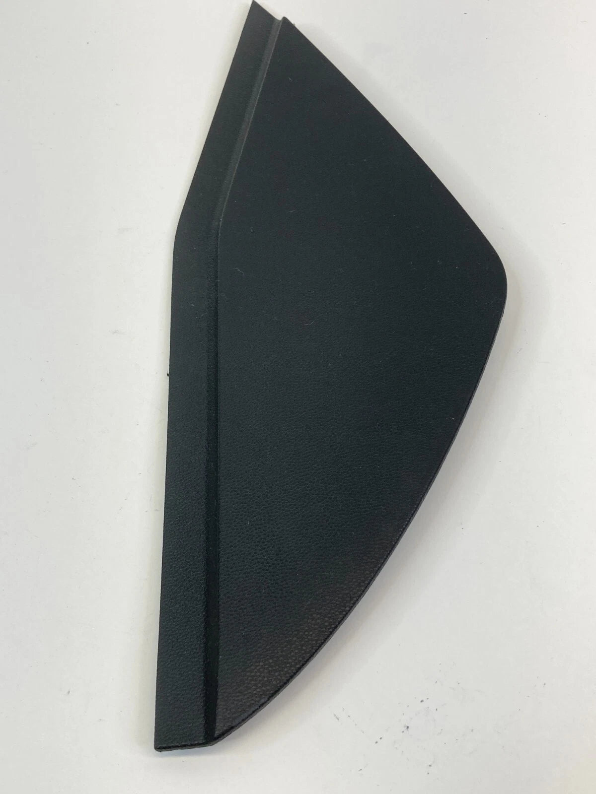 08-12 FORD ESCAPE DASH RIGHT PASSENGER SIDE END CAP TRIM COVER 8L84-7804480-A