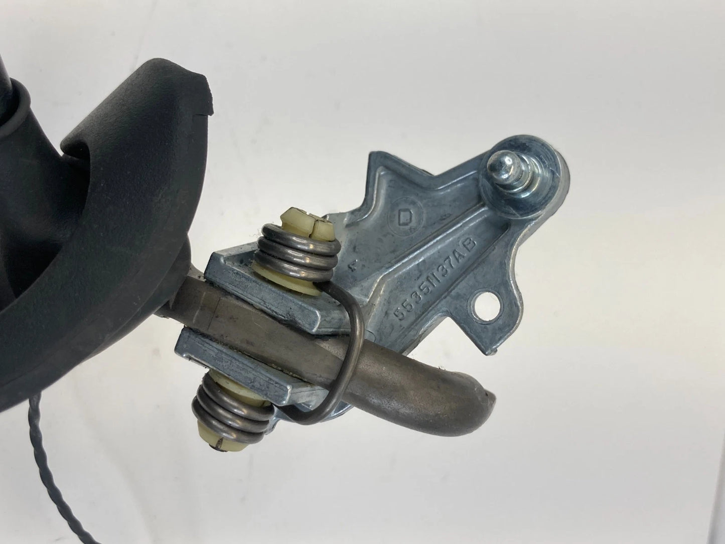 05-10 DODGE DAKOTA AUTOMATIC TRANSMISSION GEARSHIFT SHIFTER LEVER 55351137AB OEM