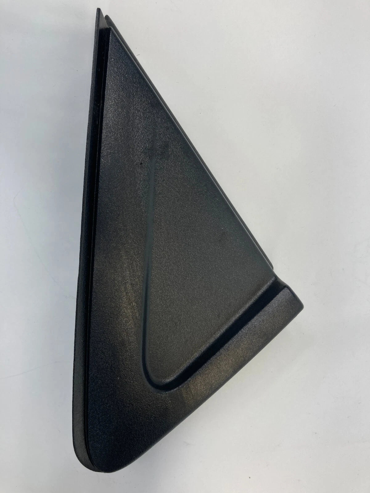 2011-2016 HYUNDAI ELANTRA REAR RIGHT EXTERIOR APPLIQUE CORNER COVER 87820-3X000
