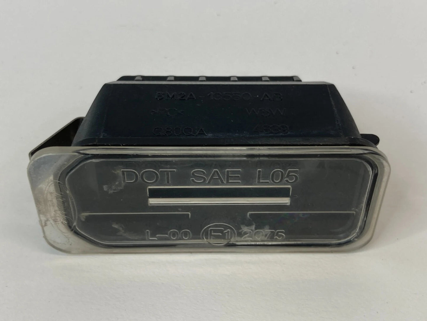 2009 2010 2011 JAGUAR XF REAR TRUNK LICENSE PLATE LIGHT LAMP 6M2A-13550-AB OEM