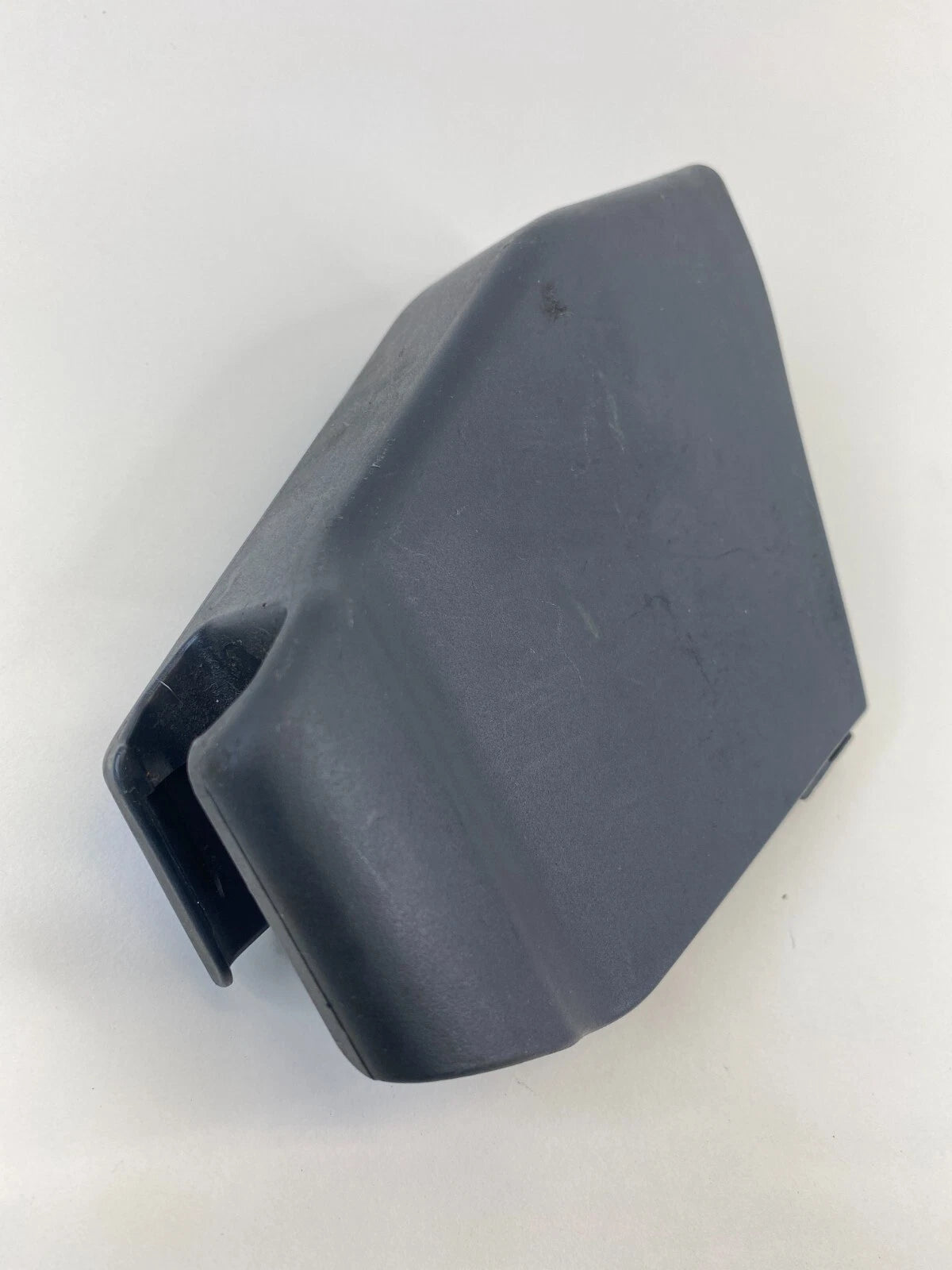 2008-2015 SCION XB FRONT LEFT SEAT REAR SIDE RAIL TRACK END COVER OEM