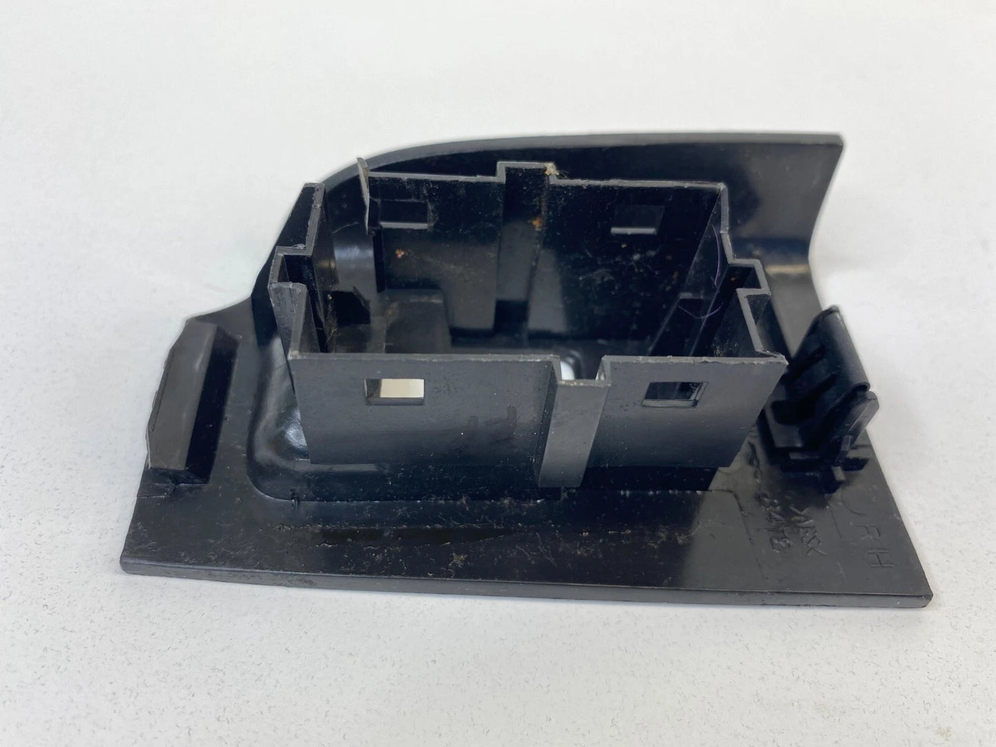 08-11 FORD FOCUS REAR RIGHT SIDE DOOR POWER WINDOW SWITCH BEZEL 8S43-54275A28