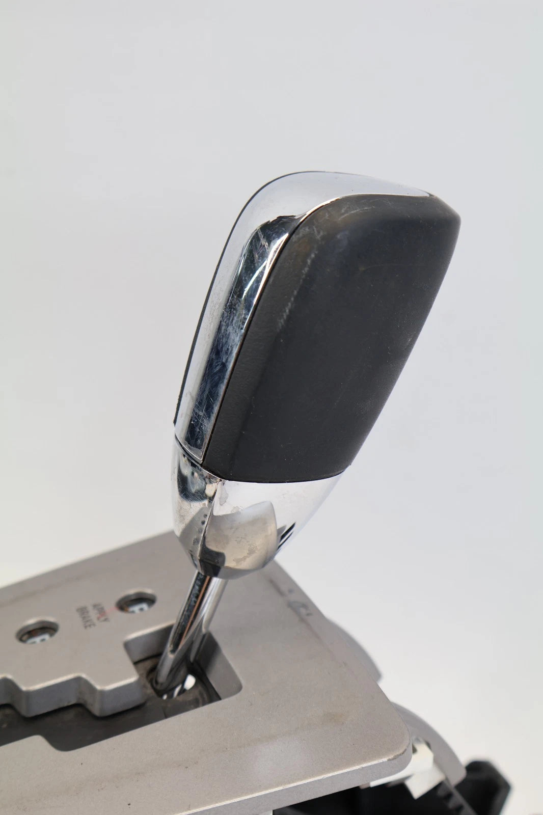 2008-2014 DODGE AVENGER 4-SPEED A/T FLOOR GEAR SHIFTER LEVER ASSY 5273248AJ OEM