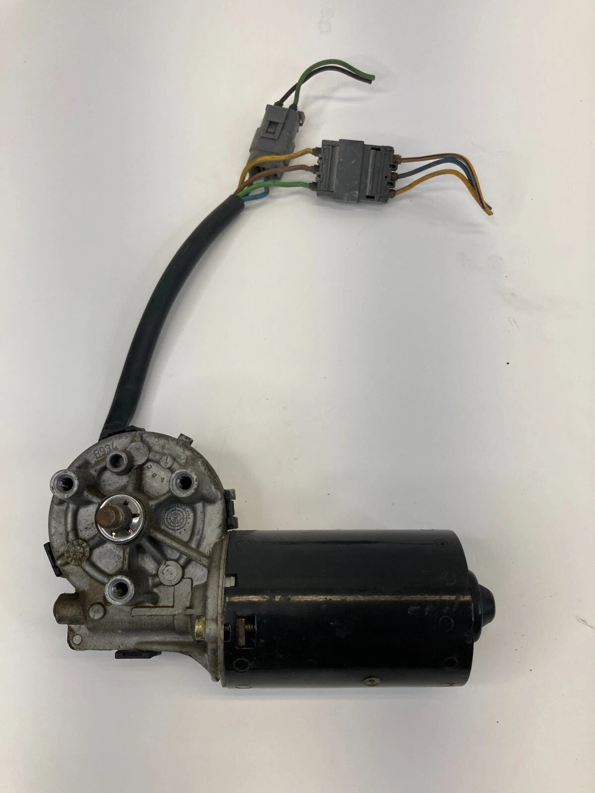 1997 97 VOLVO 850 FRONT WINDSHIELD WIPER MOTOR 0390241328 OEM