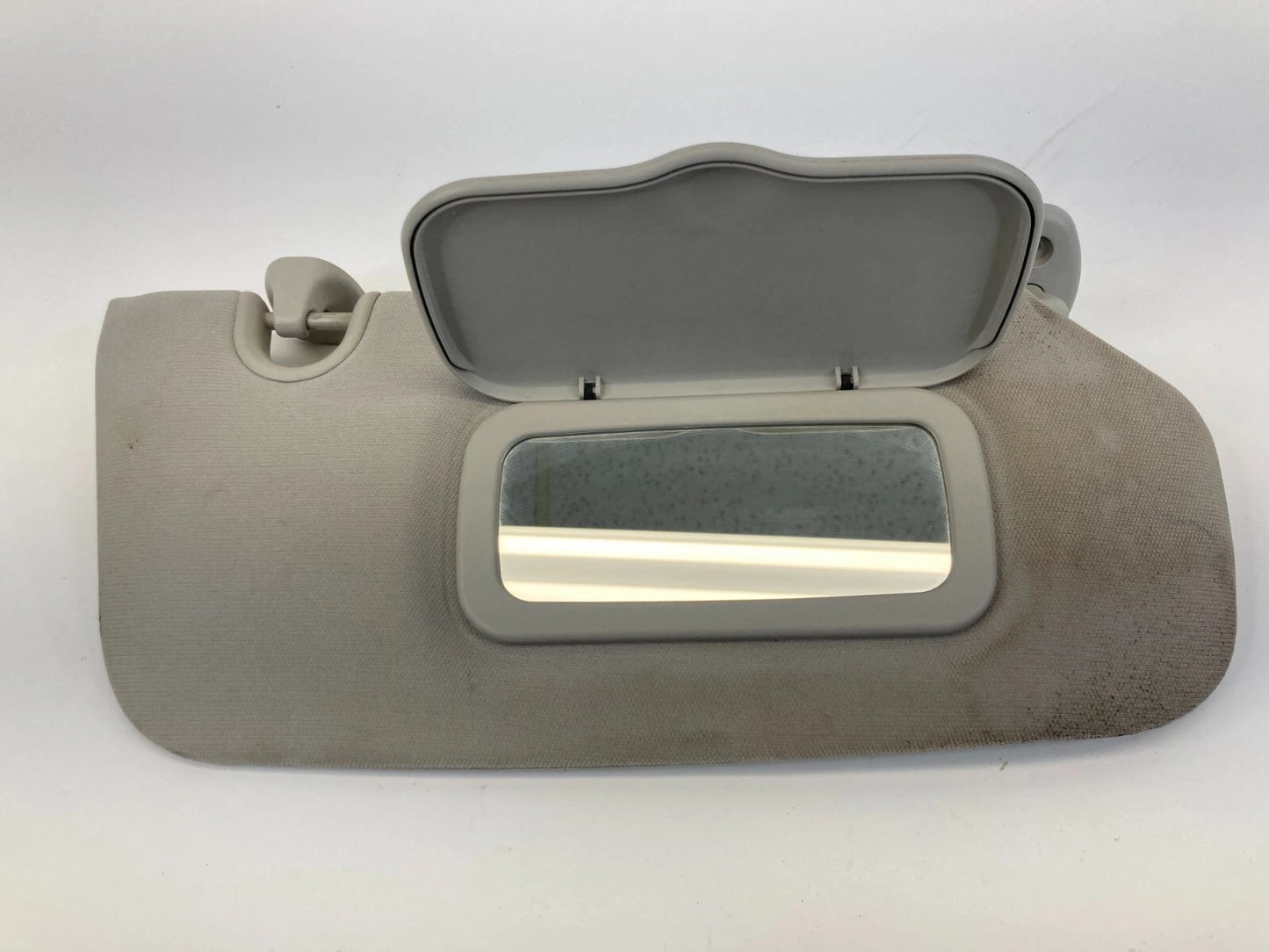 2010-2017 JEEP PATRIOT FRONT RIGHT PASSENGER SIDE SUNVISOR SUN VISOR SHADE OEM