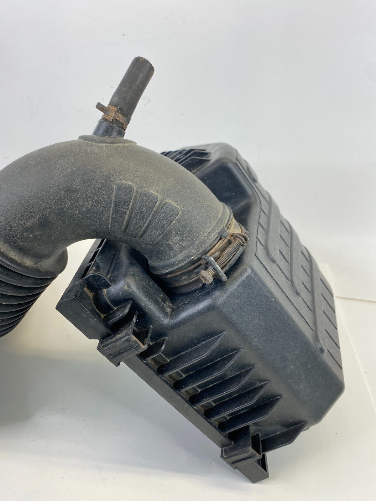 2013-2016 Hyundai Santa Fe Sport Intake Upper Cleaner Box Housing w/Resonator