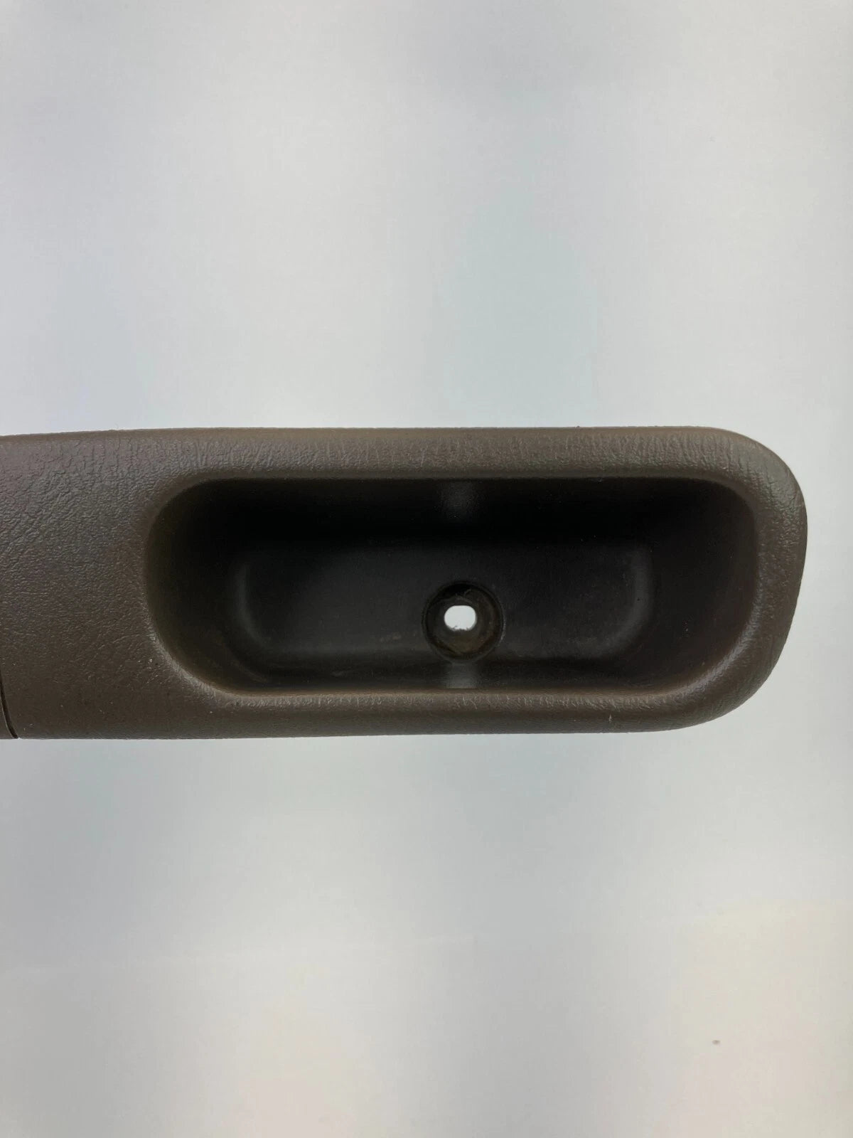 98-01 NISSAN ALTIMA REAR RIGHT SIDE DOOR WINDOW SWITCH COVER BEZEL 82960-9E000