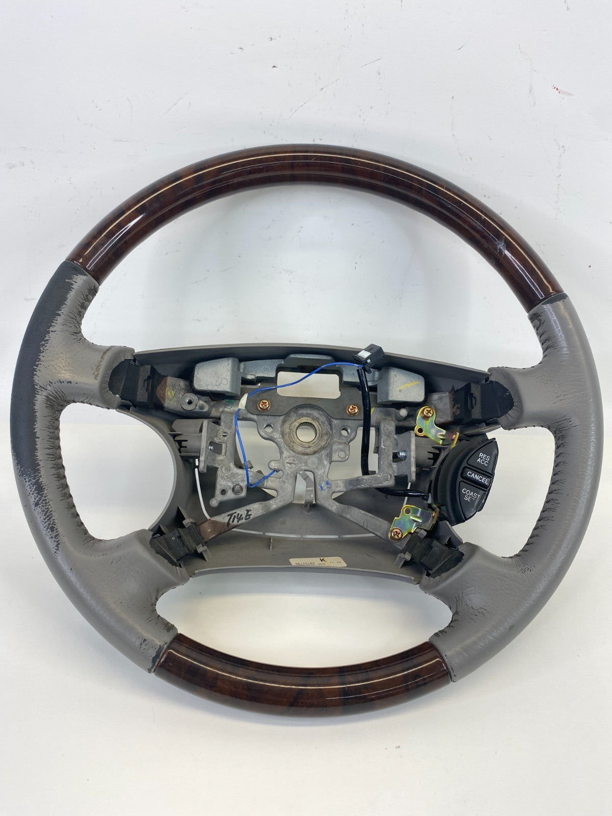 2003 2004 Toyota Avalon Driver Side Steering Wheel w/ Cruise Control OEM