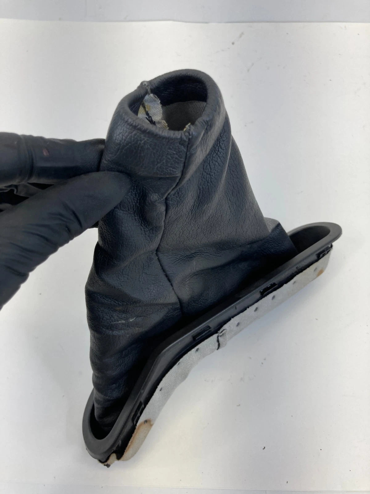 2005-2010 PONTIAC G6 EMERGENCY PARKING BRAKE EBRAKE HANDLE BOOT OEM