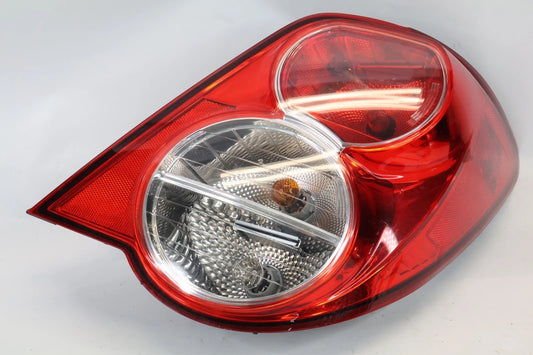 2012-2016 CHEVROLET SONIC SEDAN RIGHT PASSENGER SIDE TAIL LIGHT LAMP 96830982