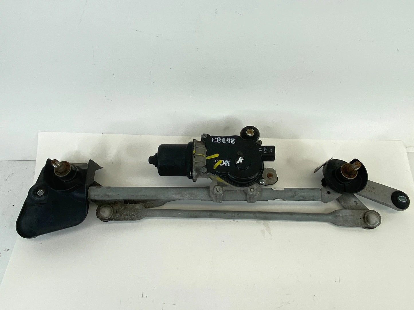 13-18 Nissan Altima Front Windshield Wiper Motor Assy w/ Linkage 28800-3TA0A OEM