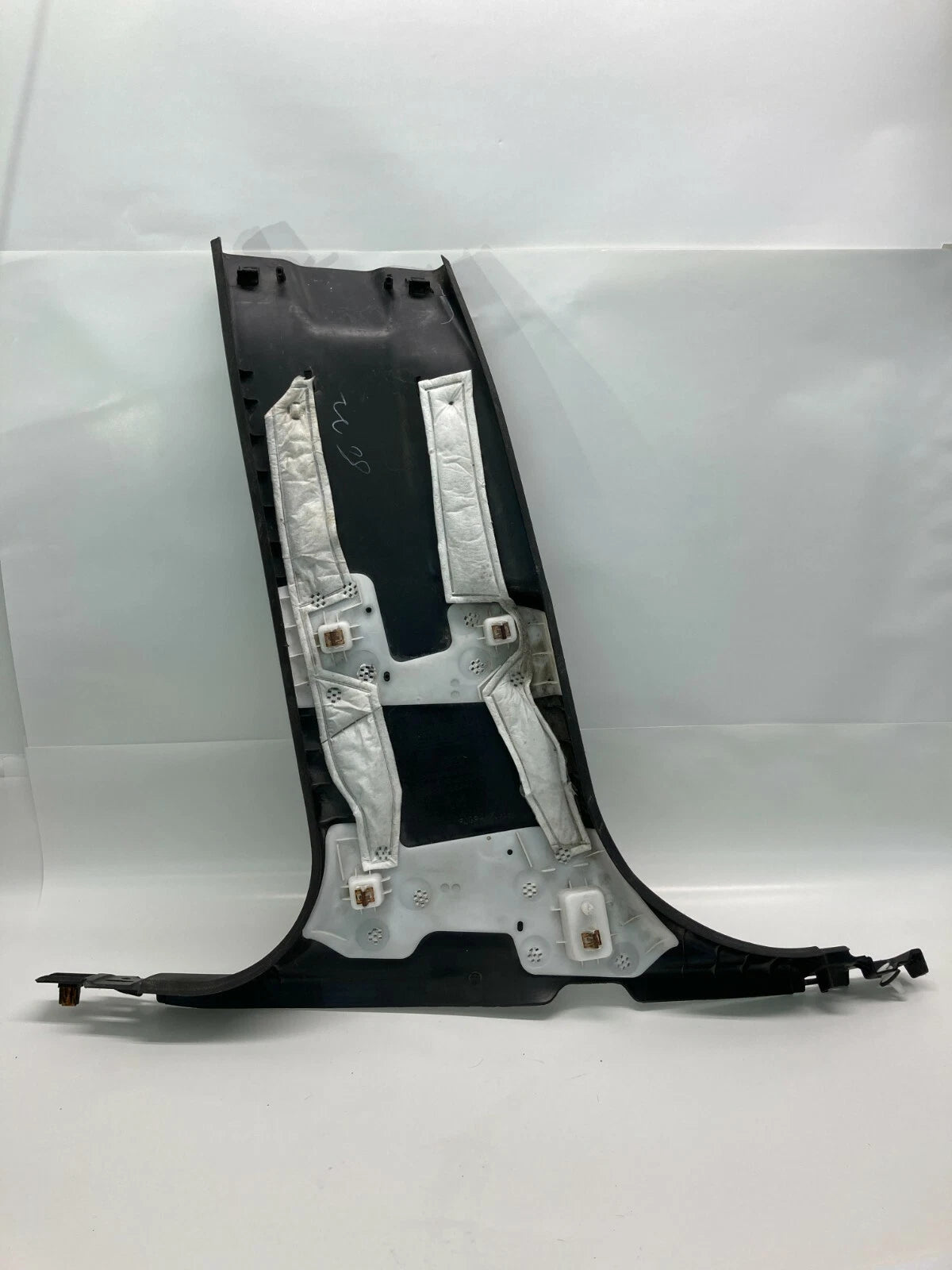 2013 14 15 2016 FORD FUSION FRONT RIGHT SIDE LOWER B PILLAR TRIM PANEL COVER