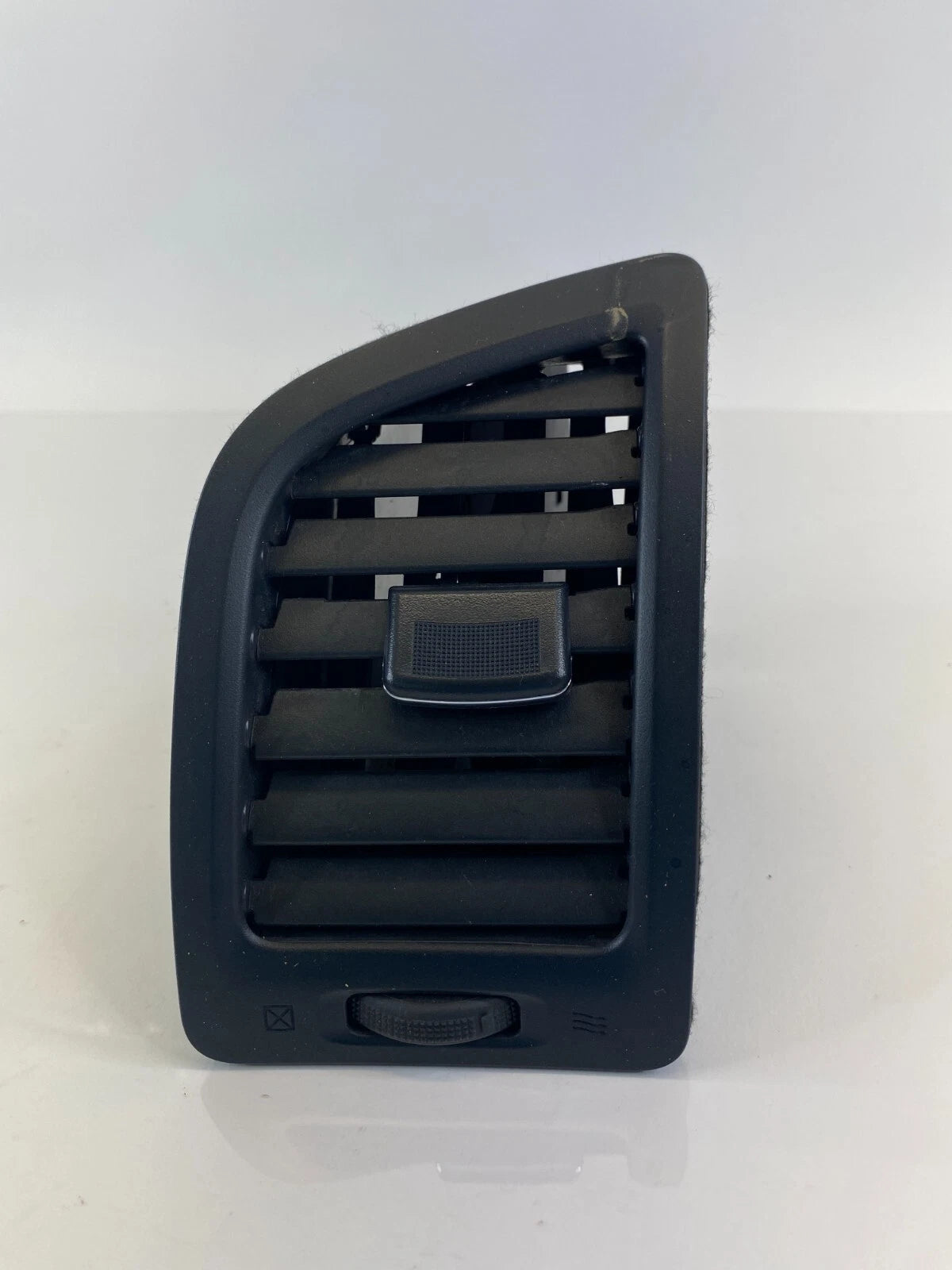 2013-2015 NISSAN ALTIMA DASH LEFT DRIVER A/C AIR VENT DUCT OUTER E946-5211E100