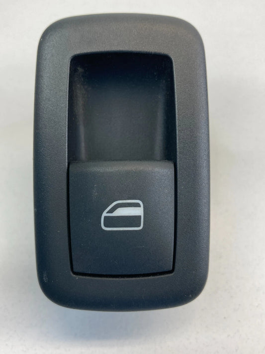 2008-2010 CHRYSLER TOWN & COUNTRY REAR LEFT BACK POWER WINDOW SWITCH 4602539AA