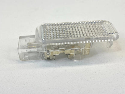 2002-2008 AUDI A4 QUATTRO FRONT INTERIOR SEAT COURTESY LIGHT LAMP OEM