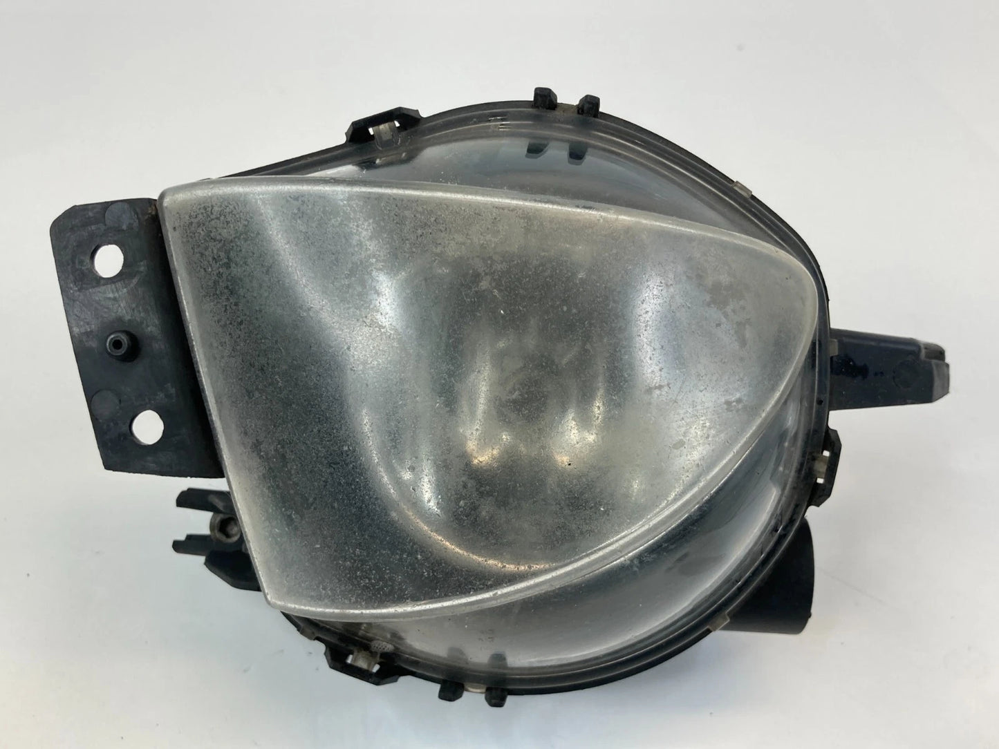 2006 BMW 330I 325XI SEDAN RIGHT PASSENGER SIDE FOG LIGHT LAMP 6948374 OEM