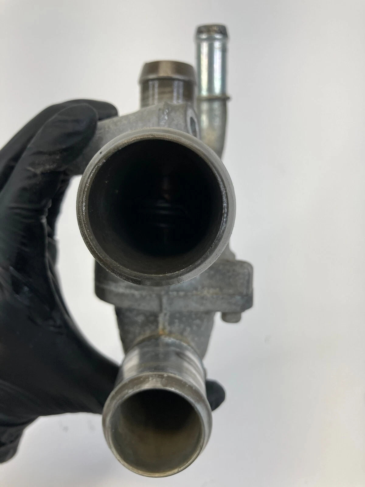 13-20 FORD FUSION HYBRID THERMOSTAT HOUSING ENGINE COOLANT DS7E-8A587-CB OEM