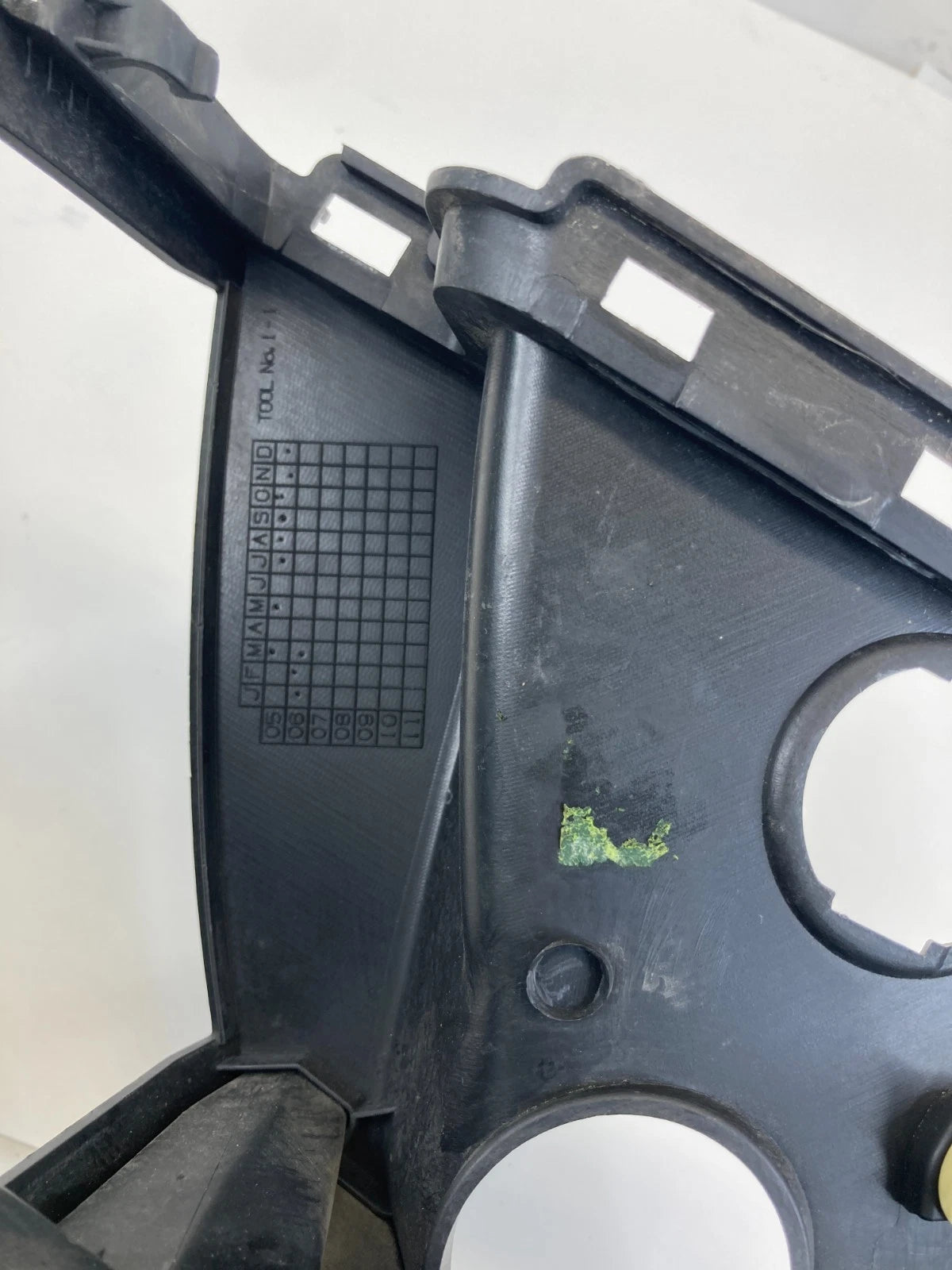 2006-2011 Honda Civic Sedan Front Right Windshield Cowl End Cap Cover OEM