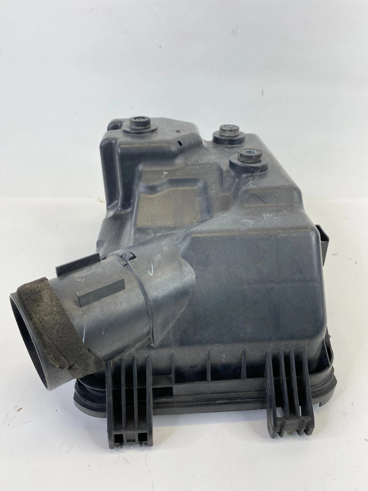 2007-2011 TOYOTA CAMRY 2.4L AIR INTAKE LOWER COVER FRONT OEM FACTROY 17701-28130