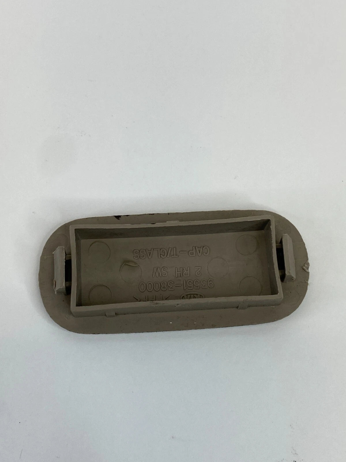 2005 05 KIA SORENTO RIGHT INNER COVER TRIM GLASS CAP LID BEZEL 93551-38000 OEM