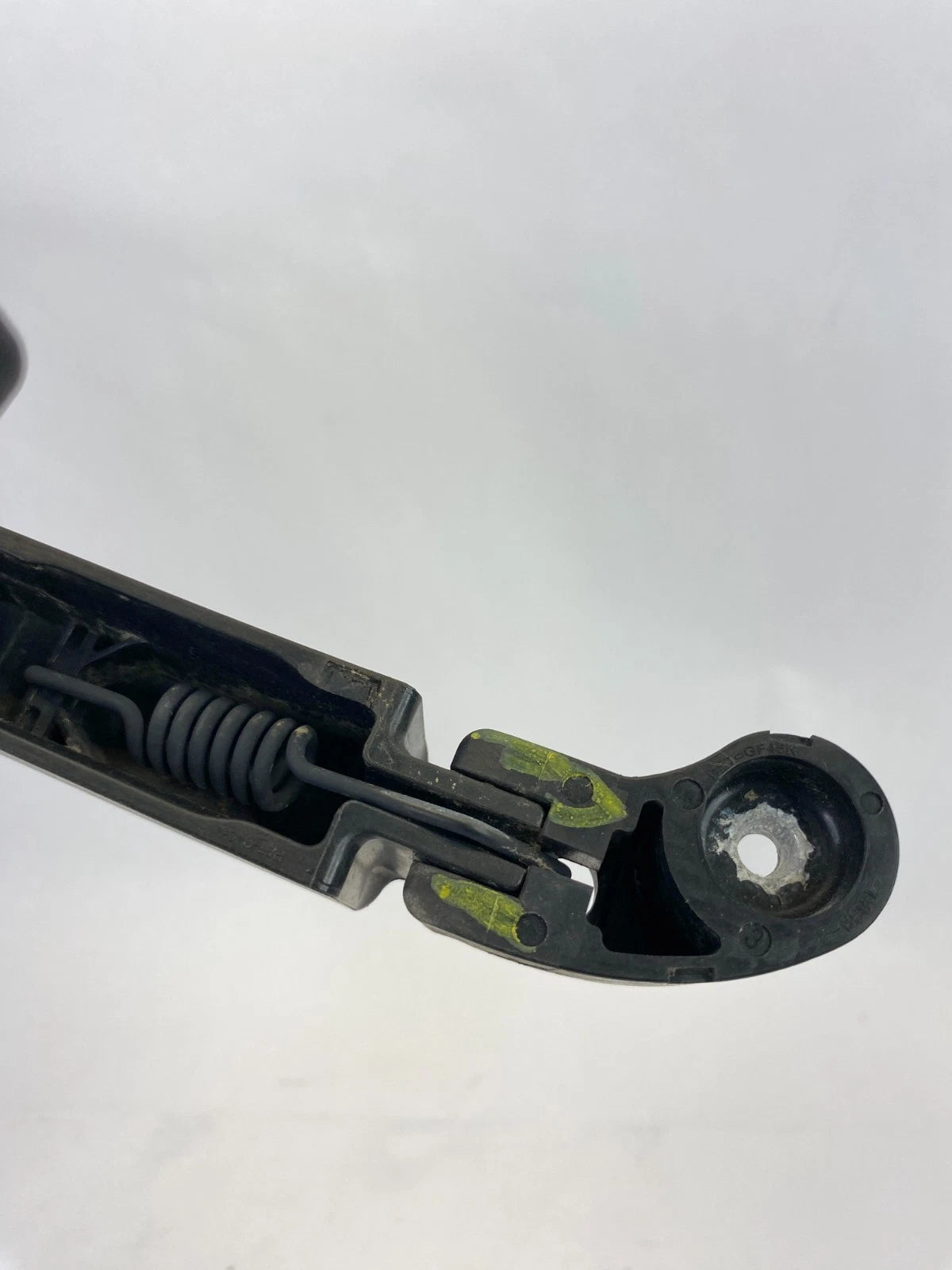 2013-2017 HYUNDAI ELANTRA GT REAR LIFTGATE WINDSHIELD WIPER ARM BLADE OEM