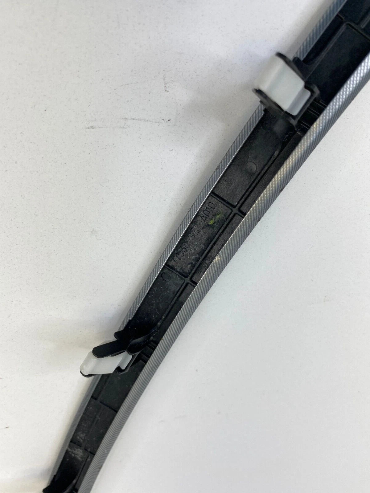 2004-2008 ACURA TL DASH RIGHT PASSENGER BEZEL TRIM MOLDING GARNISH 77560SEPA010