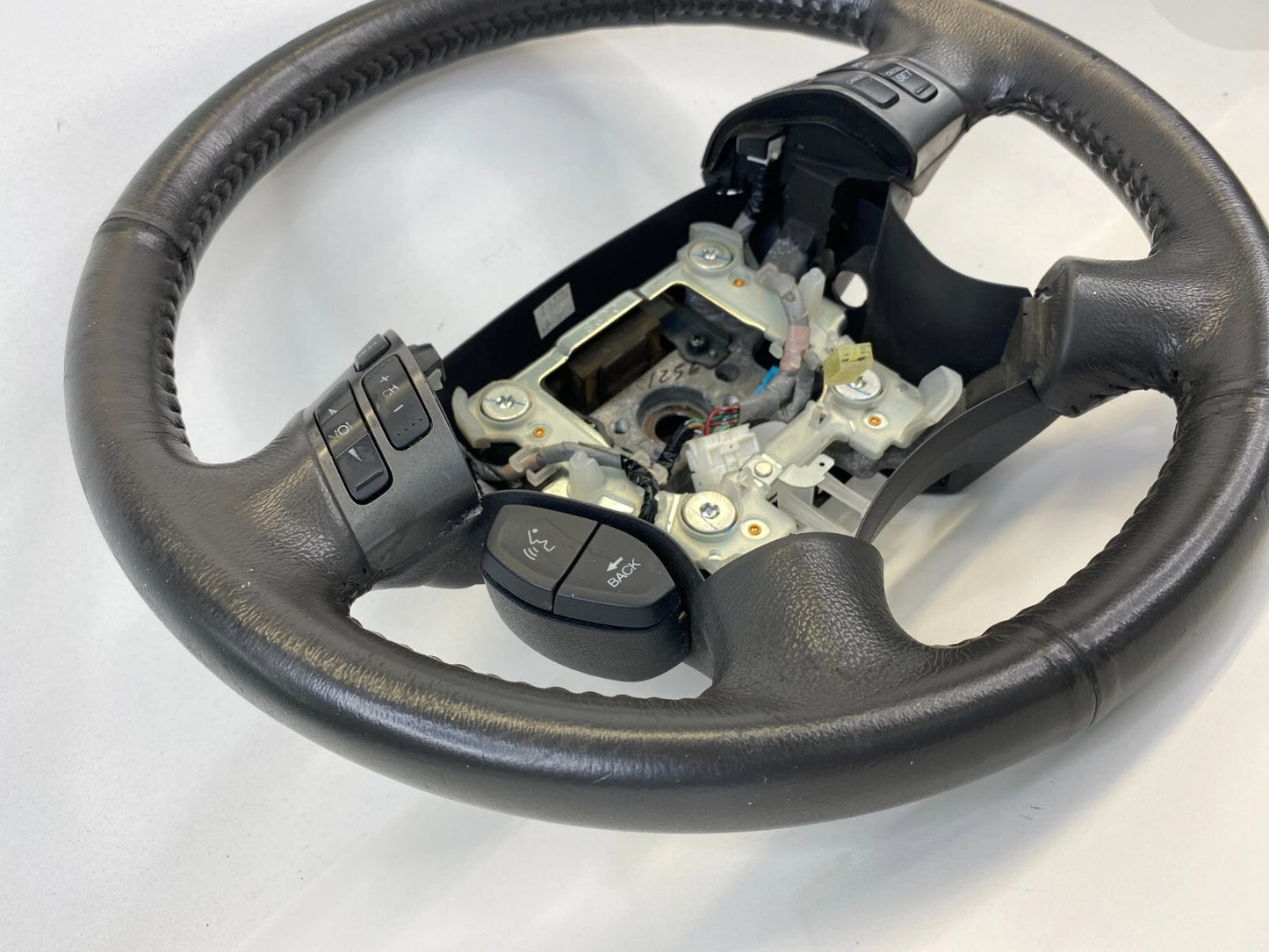 2005-2010 HONDA ODYSSEY STEERING WHEEL W/CRUISE & AUDIO CONTROL SWITCH OEM