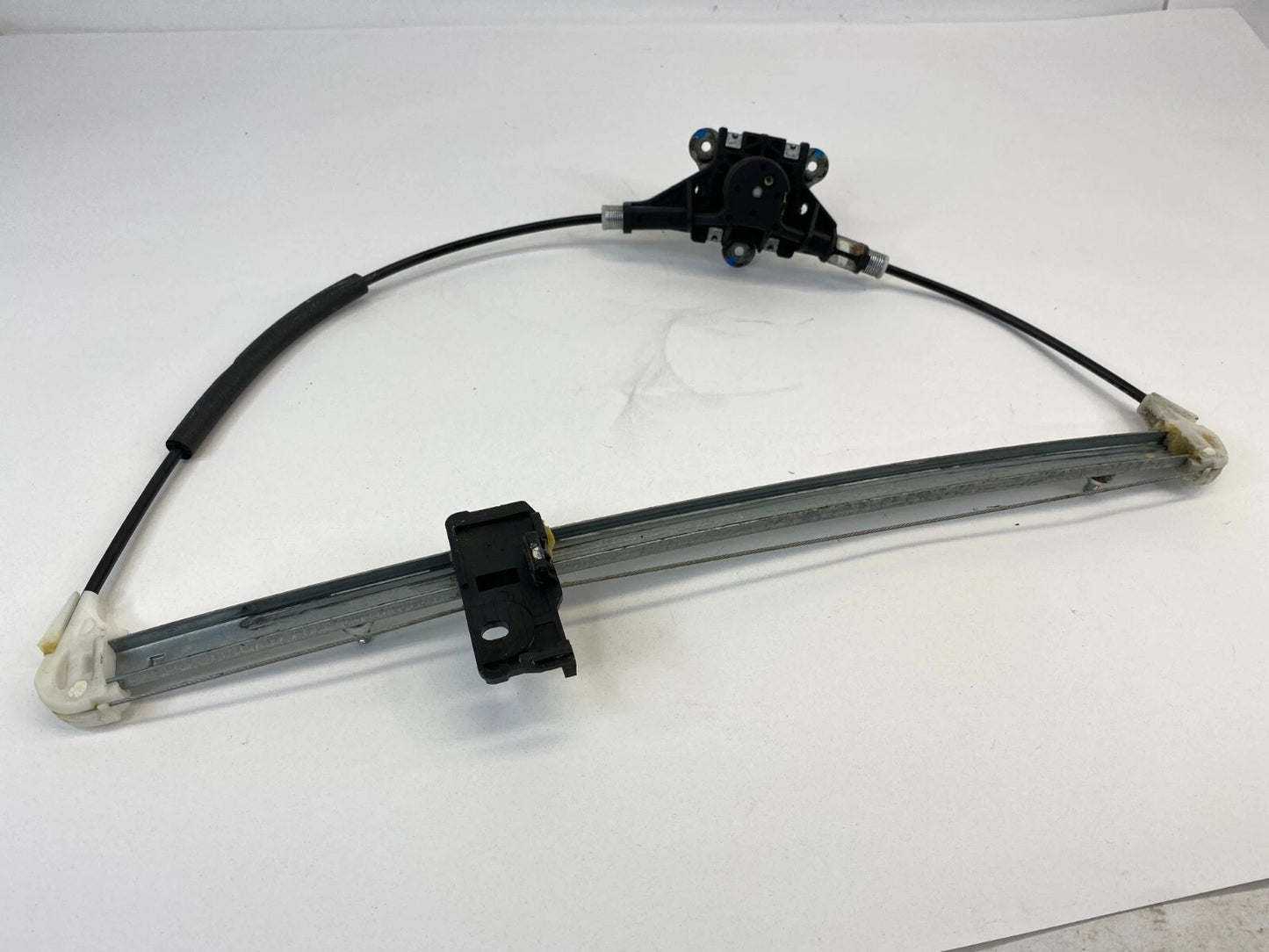 2004-2009 MAZDA 3 MAZDA3 SEDAN REAR RIGHT BACK SIDE DOOR MANUAL WINDOW REGULATOR