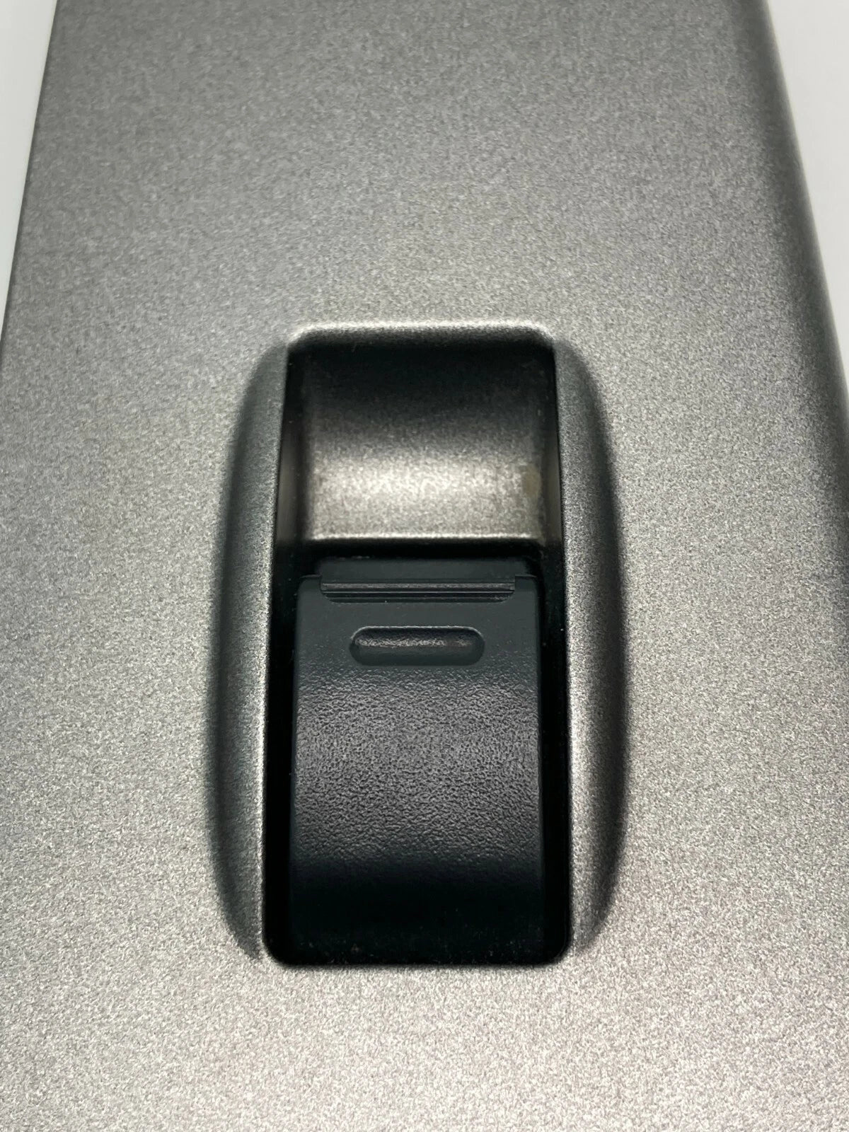 04-09 TOYOTA PRIUS REAR LEFT DOOR WINDOW CONTROL SWITCH COVER BEZEL 74272-47050