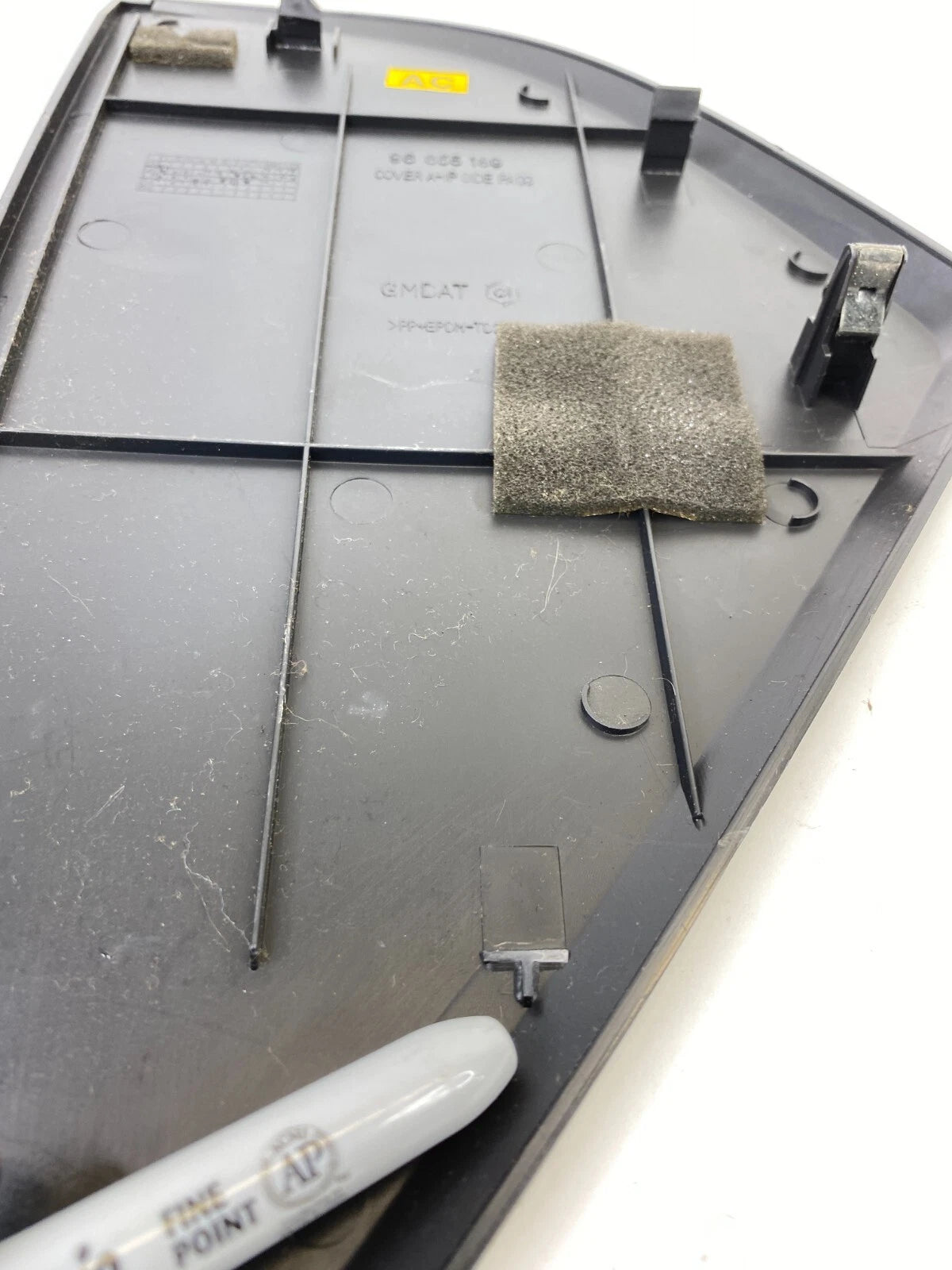 2009-2011 CHEVROLET AVEO DASH RIGHT SIDE END CAP COVER BEZEL TRIM 96655189 OEM