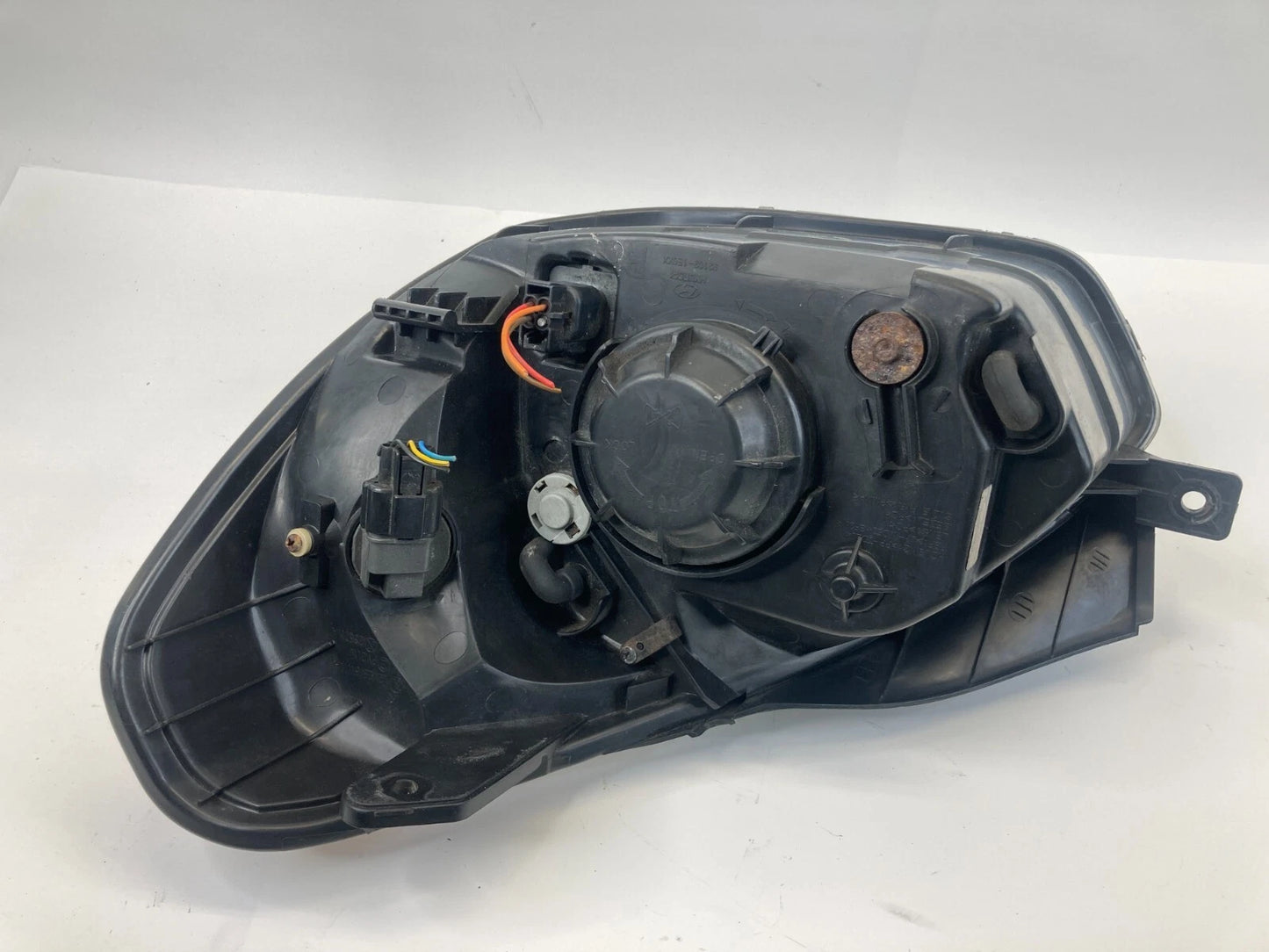 2006-2011 HYUNDAI ACCENT FRONT RIGHT PASSENGER SIDE HEADLIGHT HEADLAMP OEM