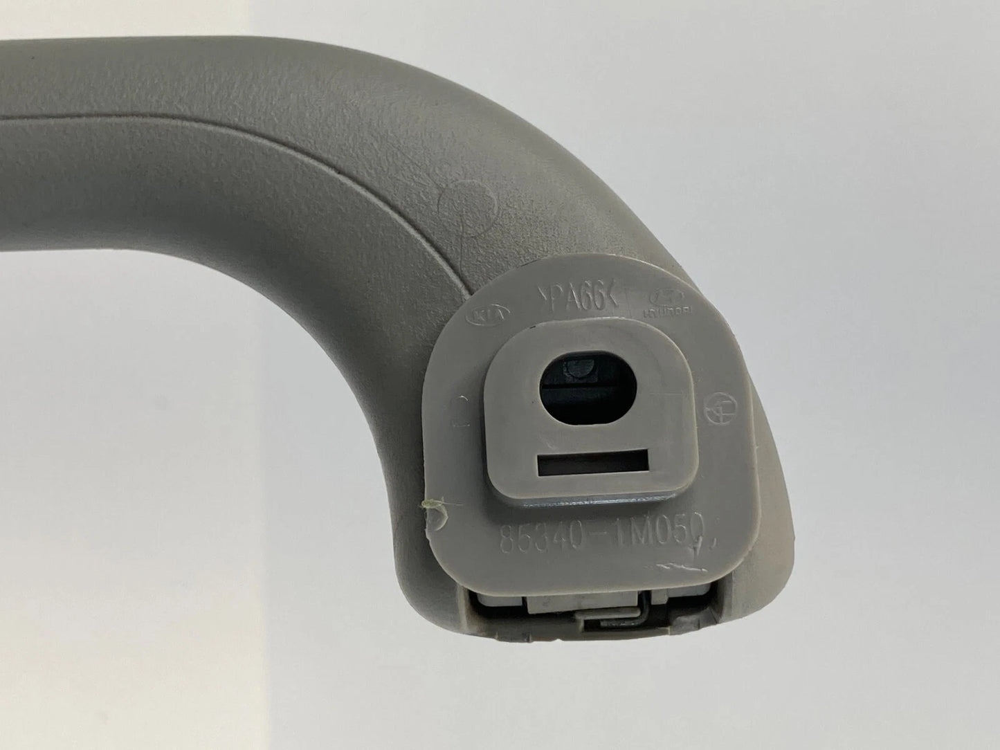 2010-2013 KIA FORTE REAR LEFT SIDE UPPER ROOF GRAB HANDLE 85340 1M050