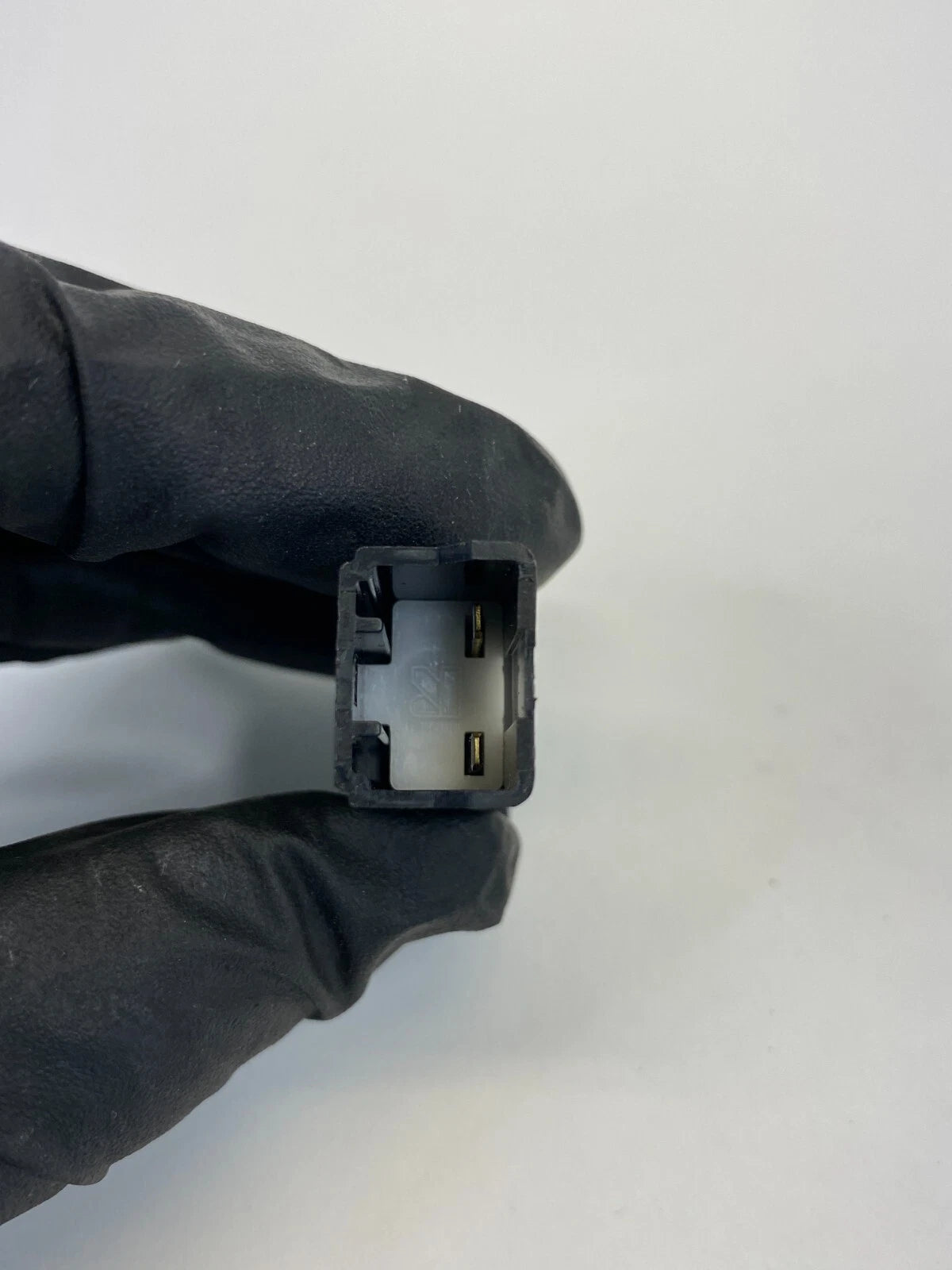 1998-2005 LEXUS GS300 GS 300 GLOVE BOX INTERIOR LIGHT LAMP SWITCH CONTROL OEM