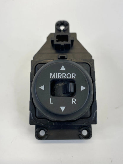 2012-2017 HYUNDAI ACCENT SIDE VIEW DOOR MIRROR CONTROL SWITCH 39F480-1110 OEM