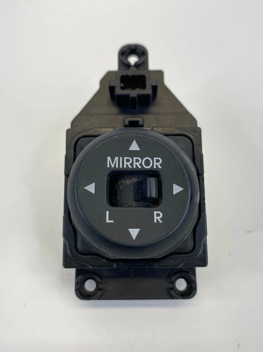 2012-2017 HYUNDAI ACCENT SIDE VIEW DOOR MIRROR CONTROL SWITCH 39F480-1110 OEM