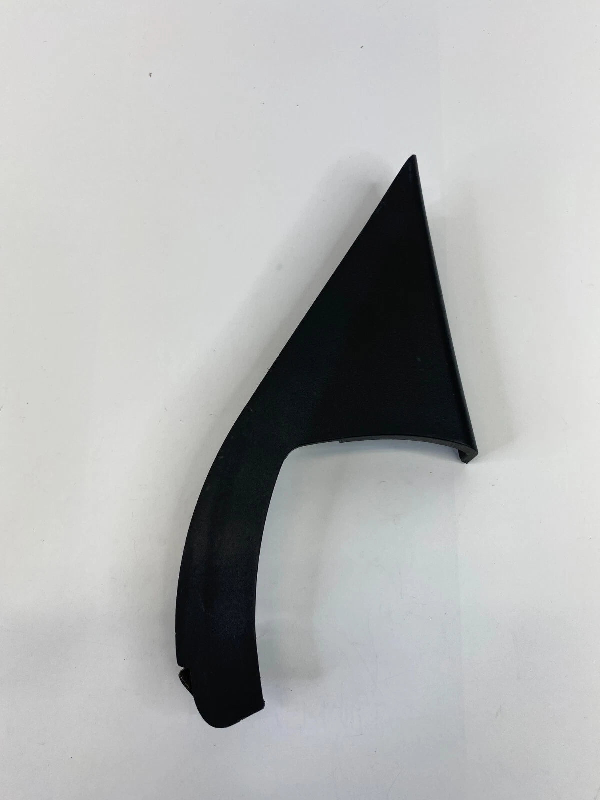 2004-2009 KIA SPECTRA FRONT RIGHT INNER DOOR CORNER MIRROR COVER 87661-2F010 OEM