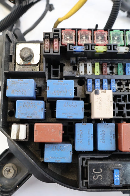 2010-2013 SUZUKI KIZASHI 2.4L ENGINE FUSE BOX JUNCTION BLOCK UNIT 36068-57L60