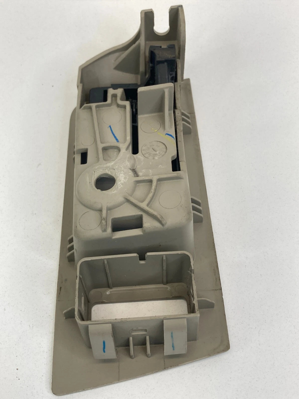 2008-2012 FORD ESCAPE SUV 4-DR FRONT LEFT INNER INTERIOR DOOR HANDLE 8L847822601