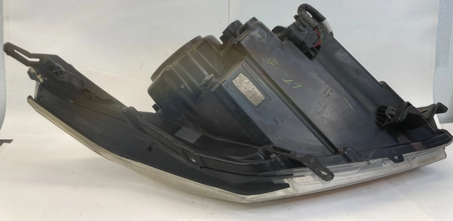 2010-2016 CADILLAC SRX RIGHT PASSENGER SIDE HEADLIGHT HEADLAMP HALOGEN OEM