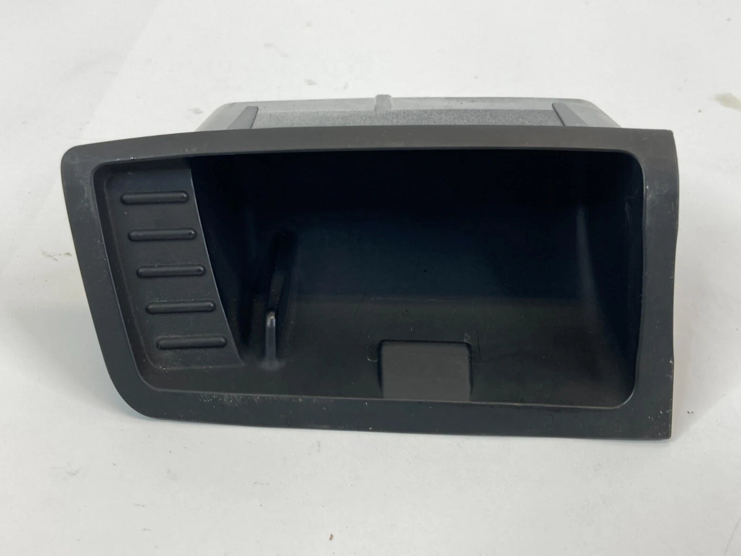 2006 BMW 325I 325XI 330I FRONT CENTER CONSOLE STORAGE ASHTRAY INSERT 51167078573