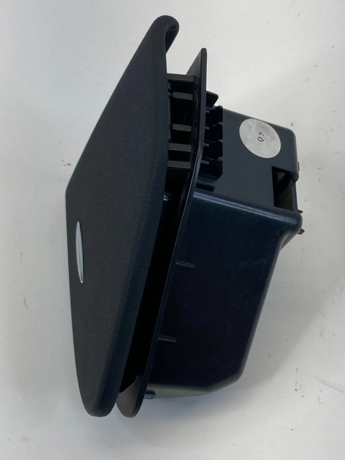 2006 MERCEDES CLS500 REAR LH INSIDE DOOR ASHTRAY BOX 211-810-07-30 OEM