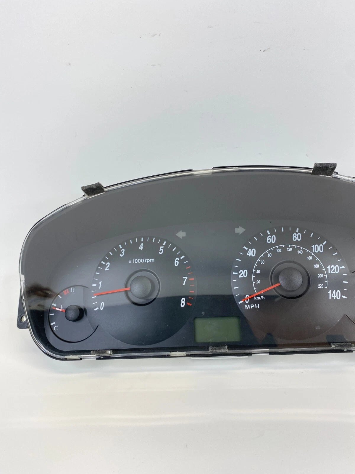 04-06 HYUNDAI ELANTRA A/T SPEEDOMETER INSTRUMENT CLUSTER GAUGES 131K MILES OEM