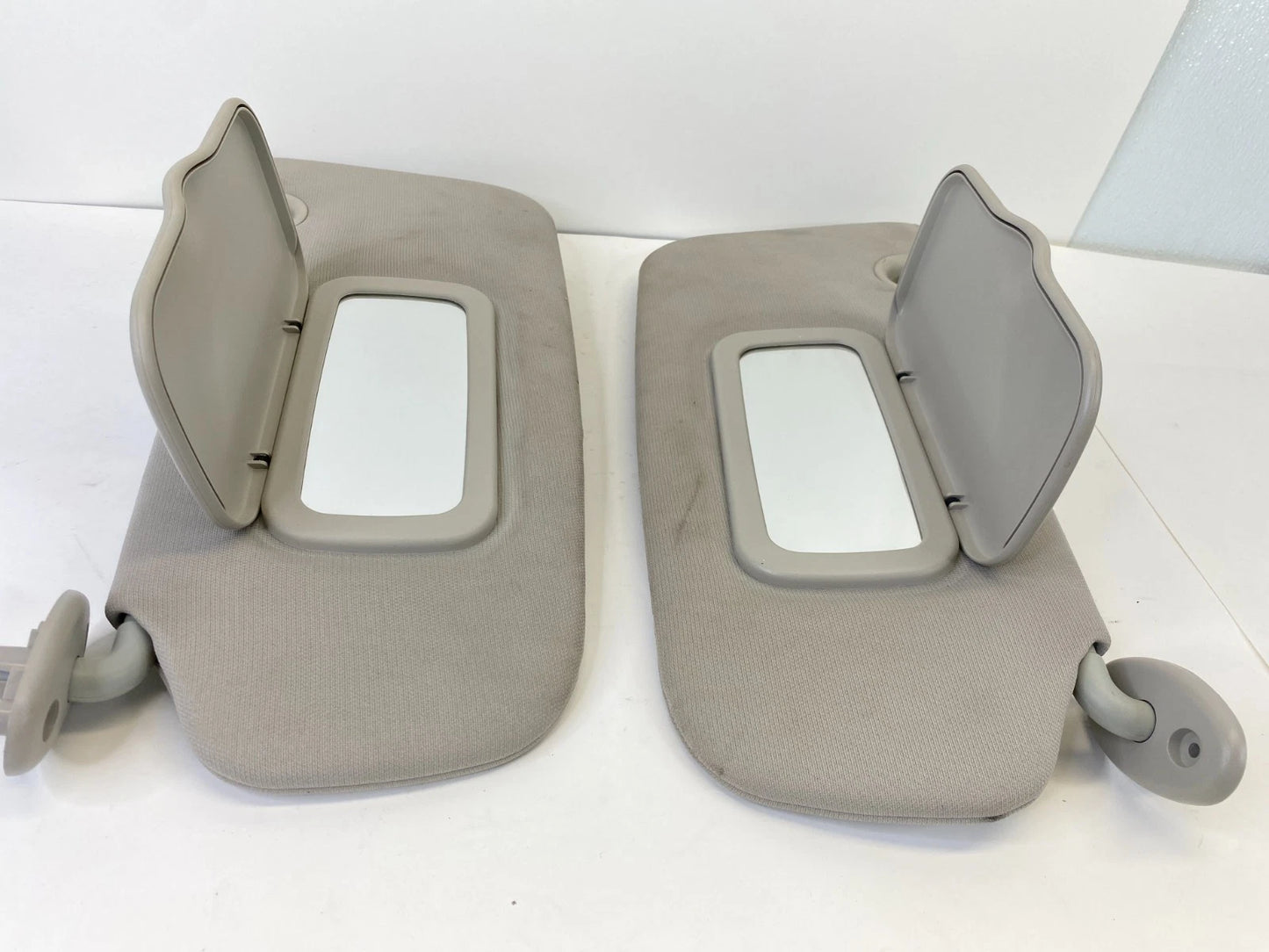 2010-2012 DODGE CALIBER SUNVISOR SET SUN VISOR PAIR LEFT RIGHT GREY OEM