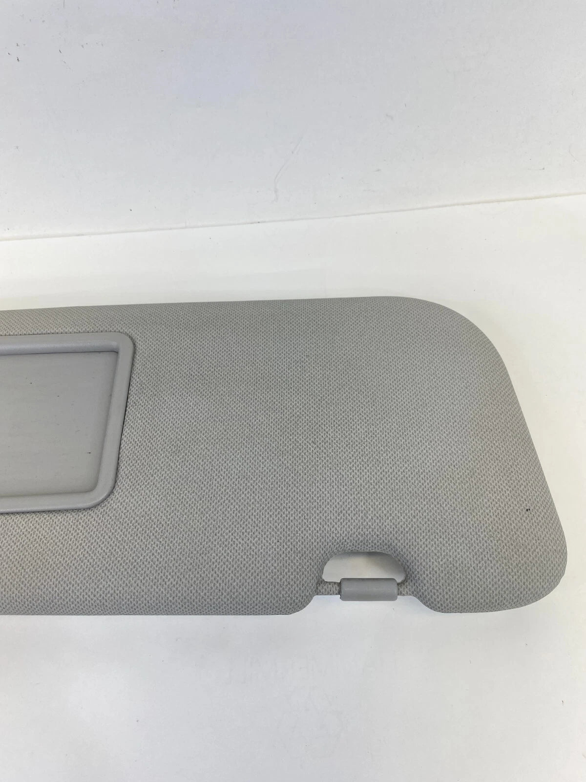 2014-20016 HYUNDAI ELANTRA INTERIOR ROOF RIGHT SUN VISOR SUNVISOR SHADE ASSEMBLY