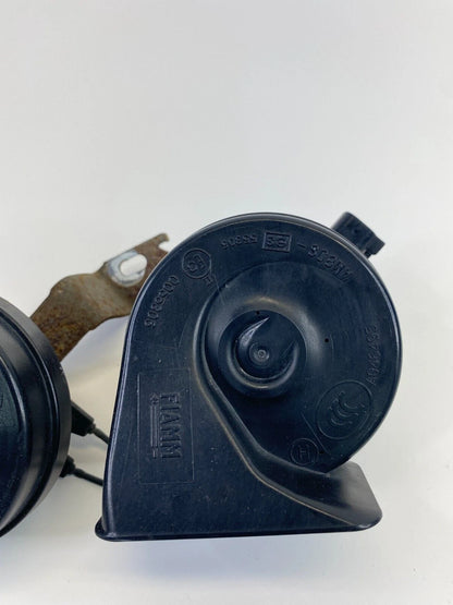 2010 2011 2012 CADILLAC SRX DUAL NOTE HORN HIGH & LOW NOTE SET E3-0055306 OEM