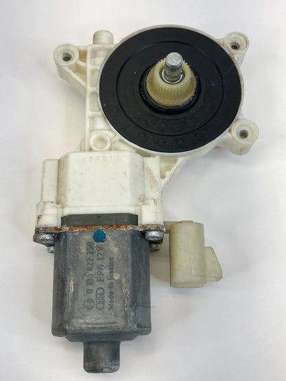 2004-2006 CADILLAC SRX REAR RIGHT SIDE DOOR POWER WINDOW MOTOR 996379102 OEM
