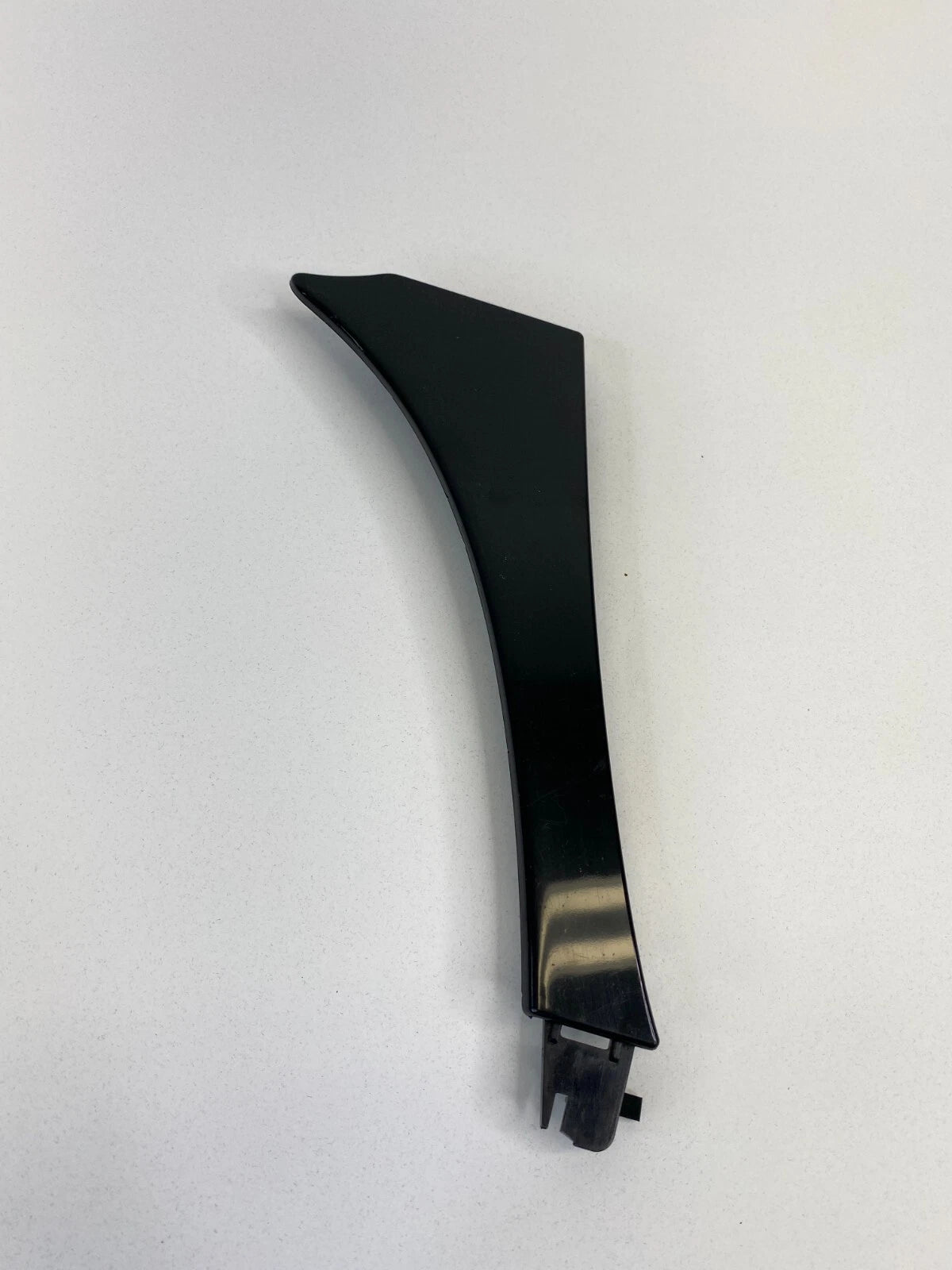 2011-2013 BUICK REGAL FRONT LEFT DRIVER SIDE INSTRUMENT PANEL MOLDING 13242092